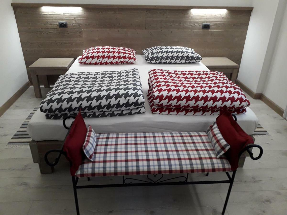 B&B Il Crocevia Teglio Dış mekan fotoğraf